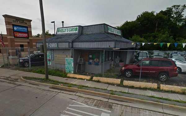 A&W Restaurant - Inkster - 26639 Michigan Ave (newer photo)